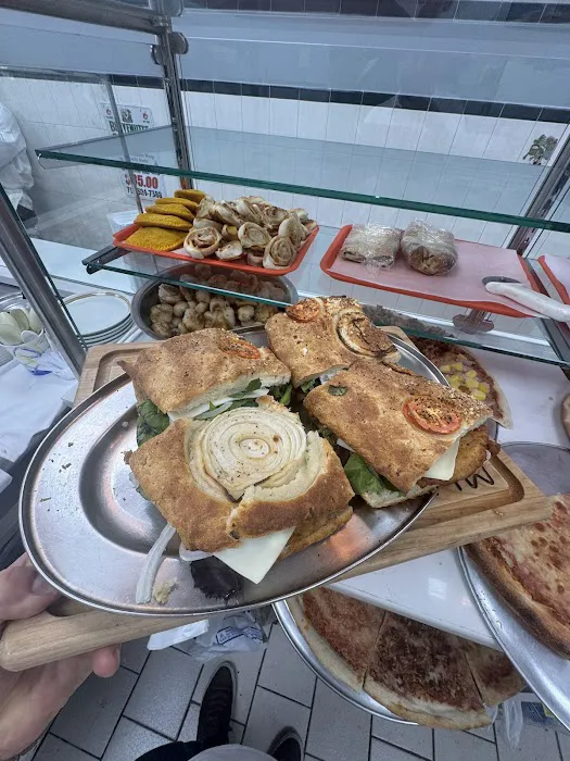 Benvenuti Pizza Picture 10