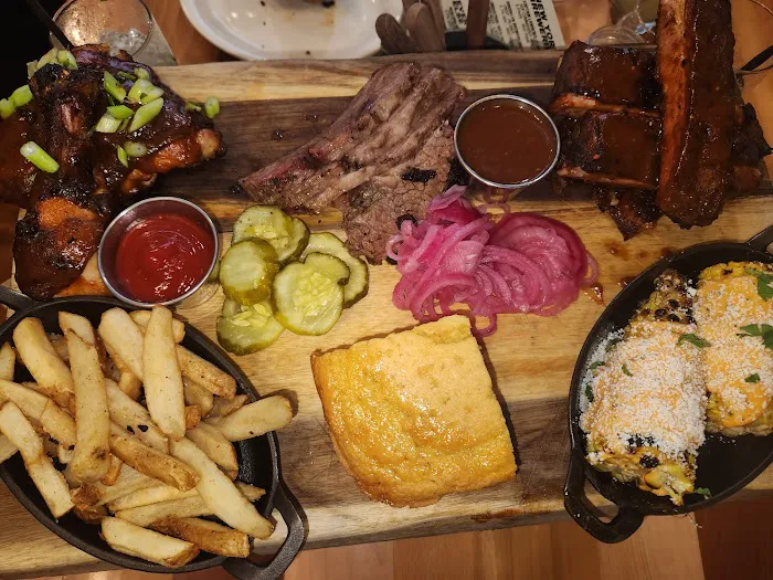Smokehouse Tailgate Grill - NEW RO Picture 6