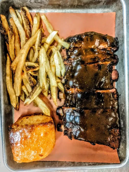 Smokehouse Tailgate Grill - NEW RO Picture 3