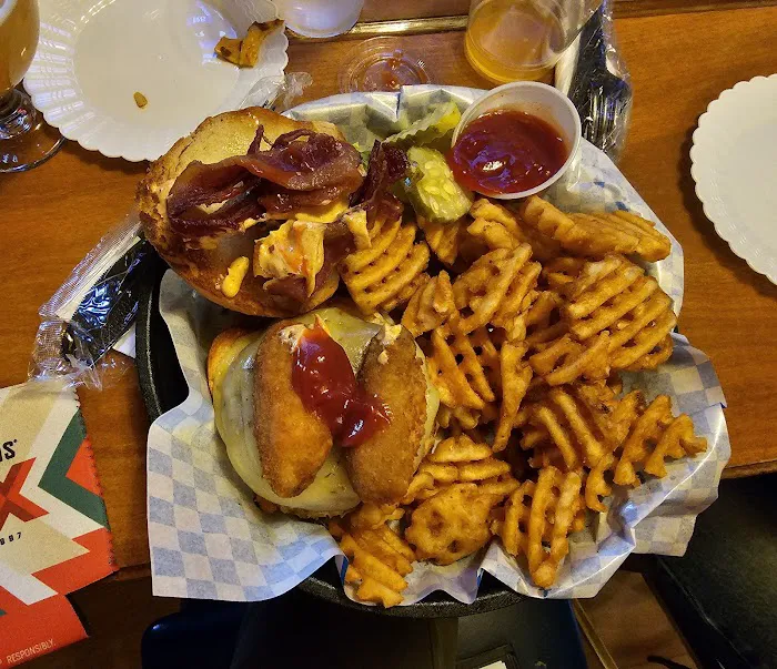 Brewski's Bar & Grill Picture 8