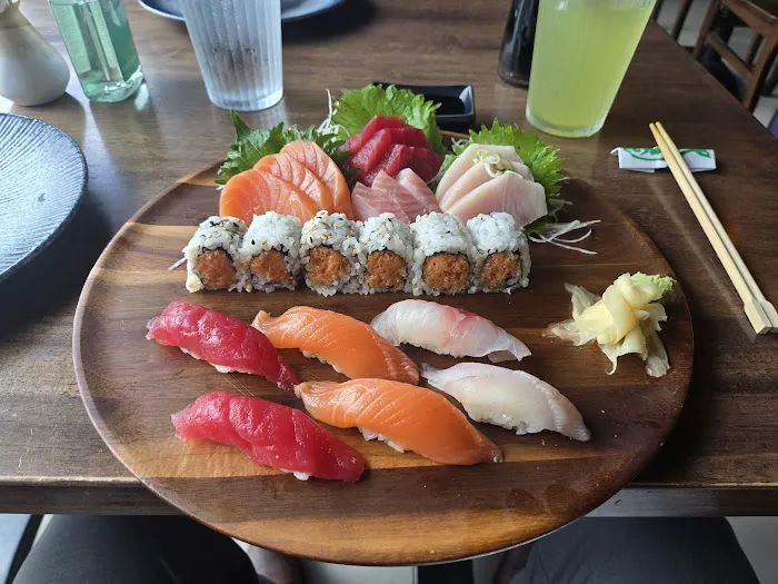 Sugi Sushi Picture 10