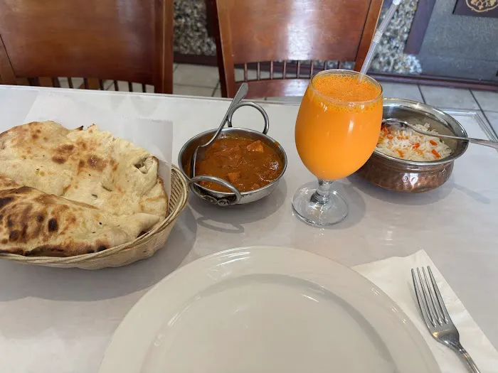Mughal Curry Spot Picture 5