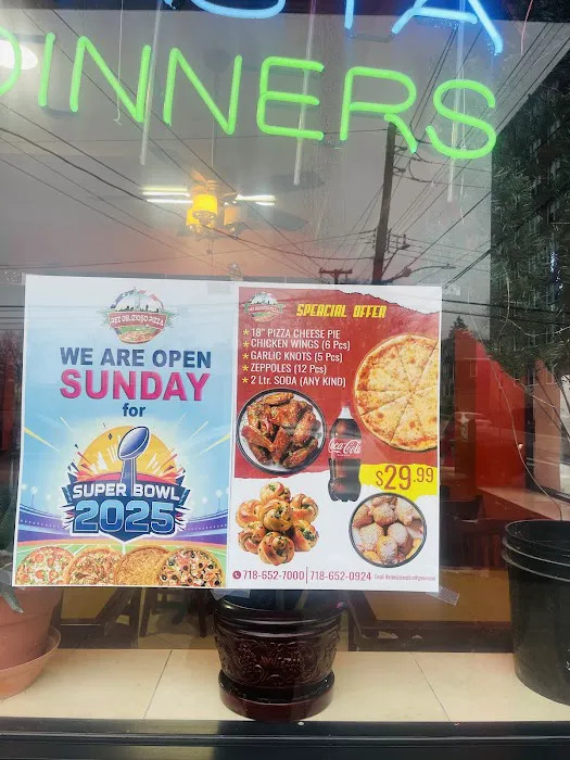 Rez Pizza & Restaurant Picture 5