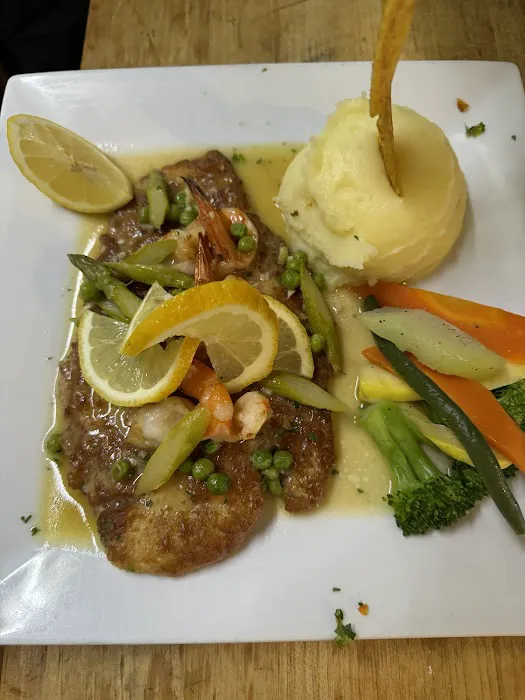 Caridad & Louie's Restaurant Picture 8