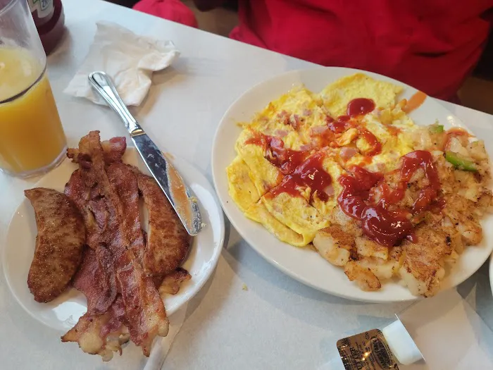Splendid Diner Picture 8