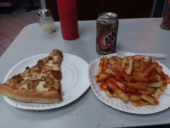 Town Pizza House Restaurant Picture 5