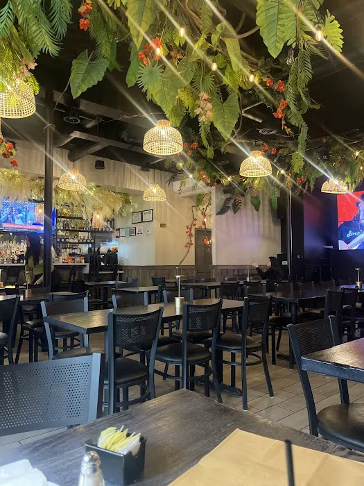 Arepa Mania Bar & Grill Picture 6