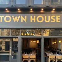 Town House Kitchen + Drinks ico