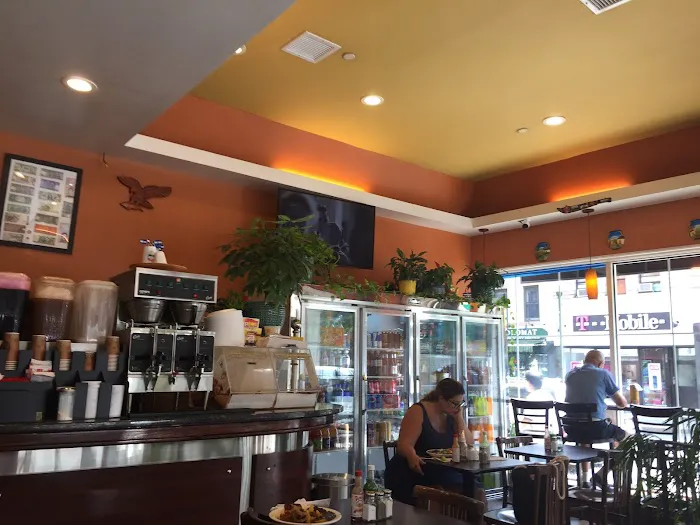 La Esquina Salvadoreña Restaurant Bar Picture 4