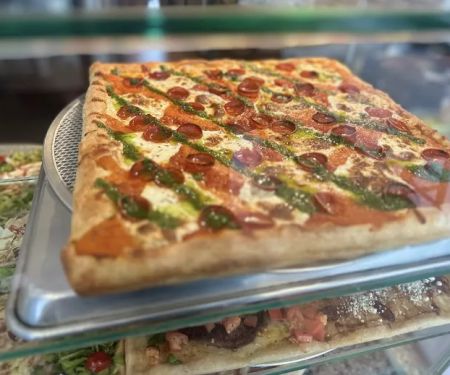 Cestra's Pizza 4