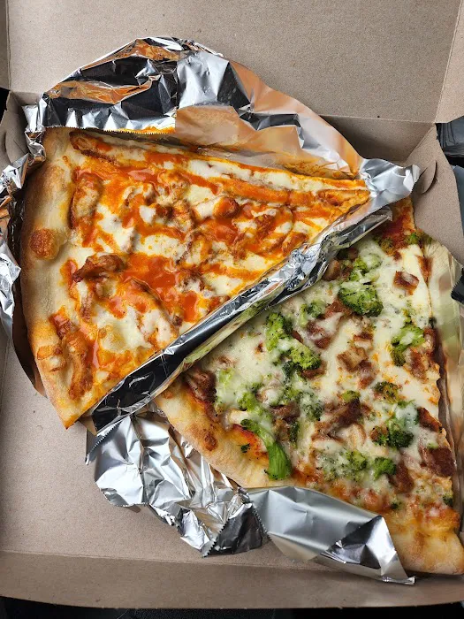 Emilio's Pizza Picture 10
