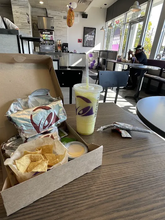Taco Bell Picture 3