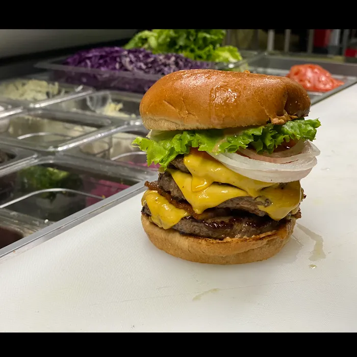 Cocina Burger Shop Picture 10