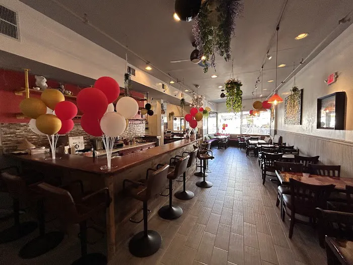 Eagle Thai Cuisine Mclean Picture 7