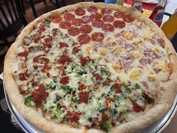 Familys Pizzeria Picture 6