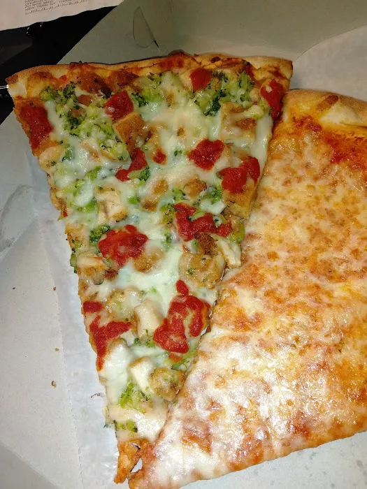 Venecias Pizzeria Picture 7