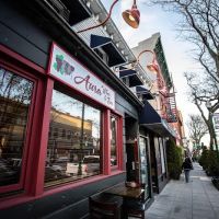 Aura wine & Bar ico