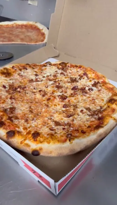 Frank's Pizza Picture 9