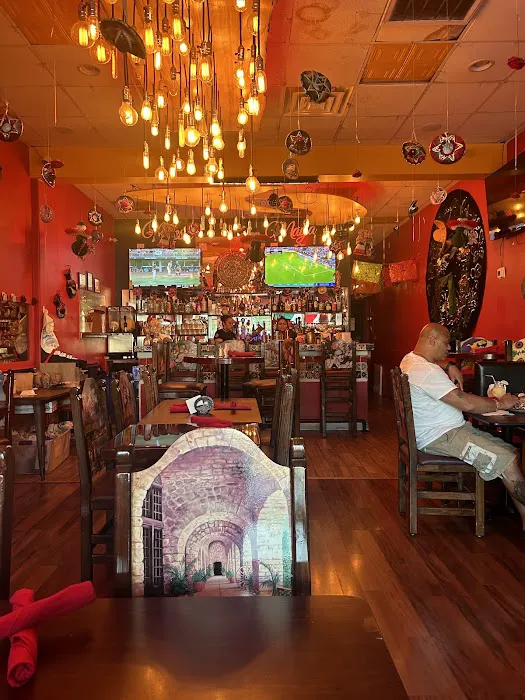 Mesa Maya Picture 6