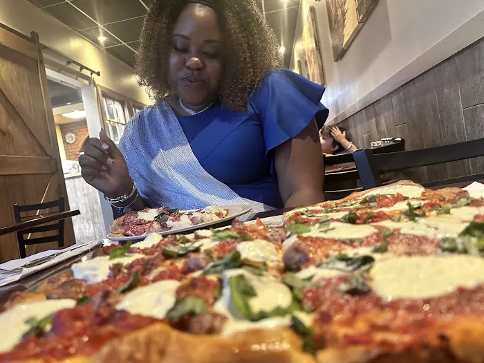 Midland Pizzeria and Restaurant Picture 6