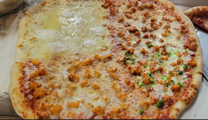 Capis pizza Picture 7