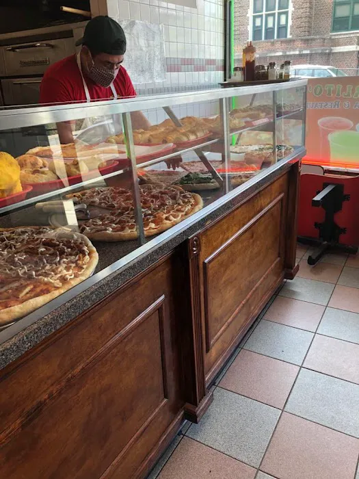 Carlito's Pizzeria Restaurant Picture 2