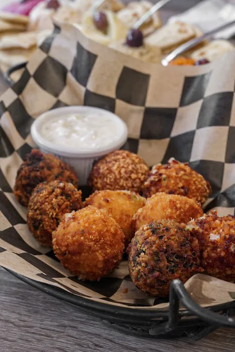 Tzatziki Greek Grill Picture 9