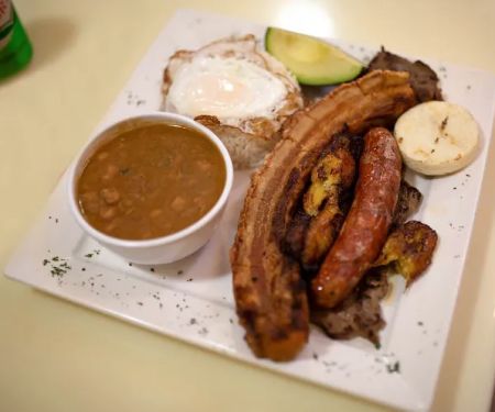 Makondo Restaurant New Rochelle