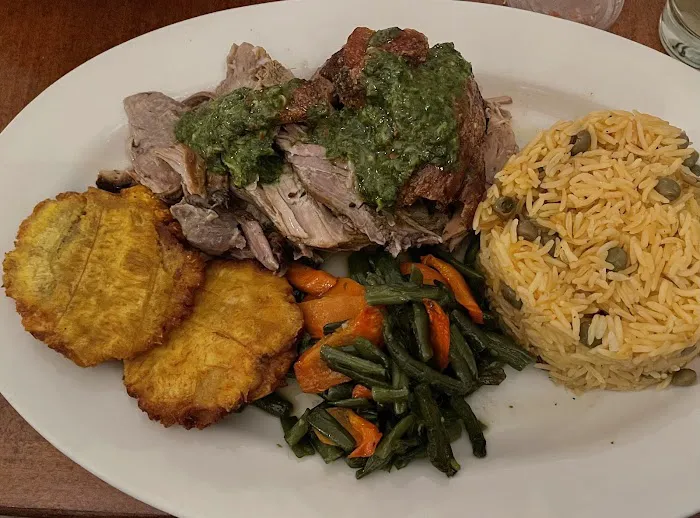 MiNi's Restaurant & Catering Co. Picture 1