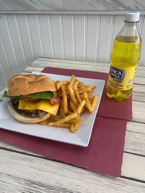 Drake 25 Restaurant & Deli Picture 2