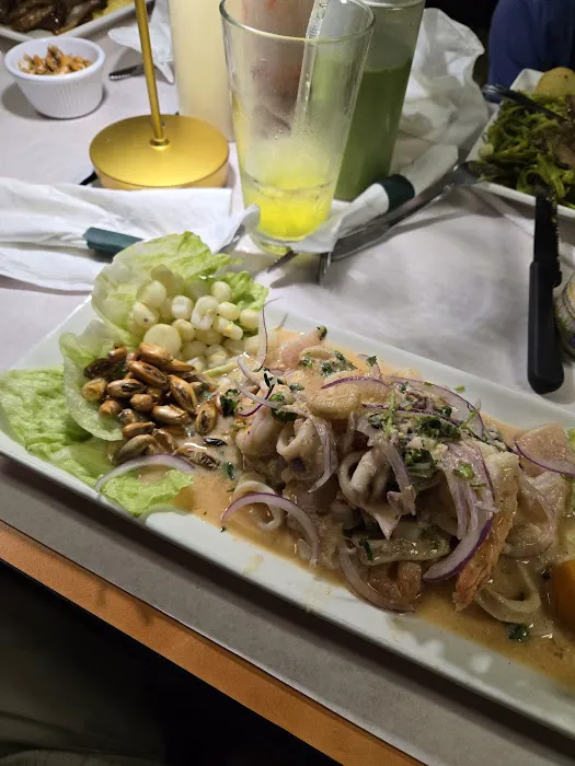 La Calle 40 Peruvian Latin Restaurant & Bar Picture 2