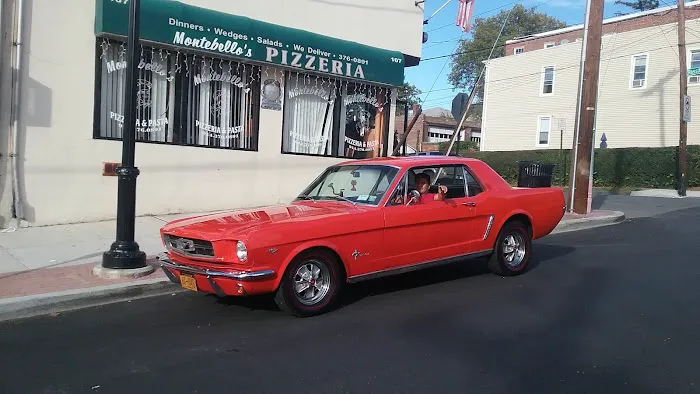Montebello's Pizza Picture 2