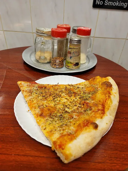 Roma II Pizza Picture 2