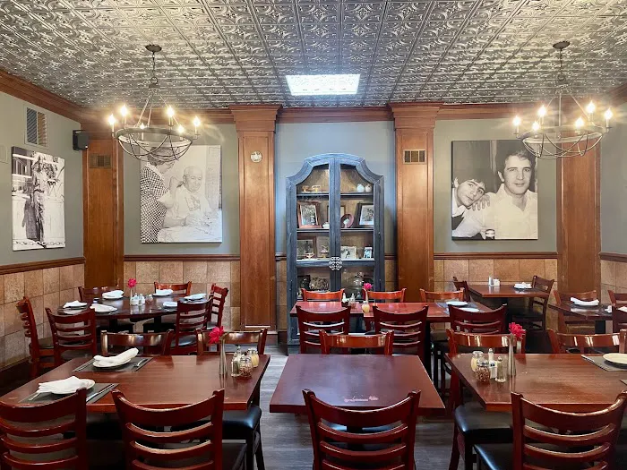Dom & Vinnies Restaurant Picture 7