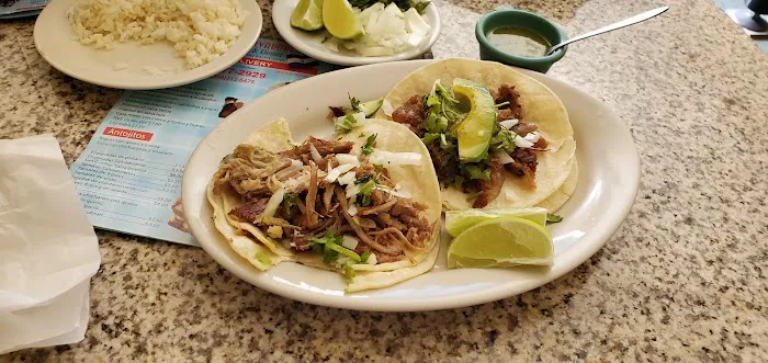 Restaurante Salvadoreño Picture 4