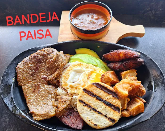 G BAKERY Restaurante & Panaderia Colombiana Picture 10