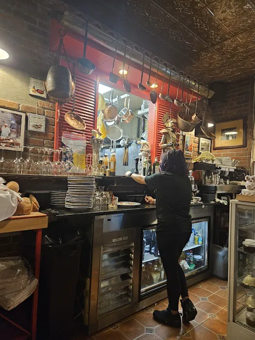 Spadaro Roman Kitchen Picture 10