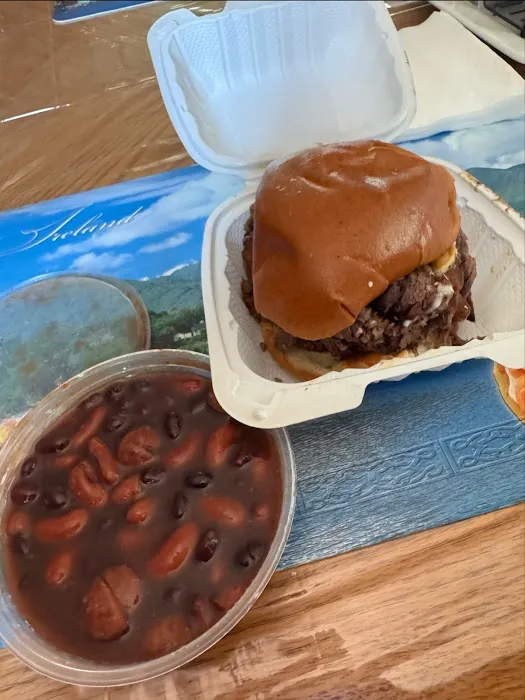 Beebe BBQ food truck Picture 1