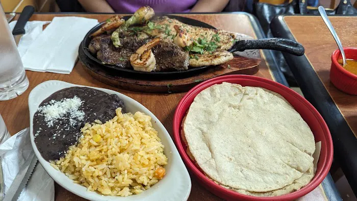 Tacos El Poblano Picture 5