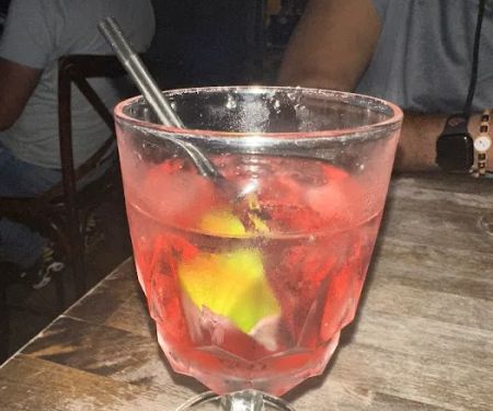 Dos Marias Bar & Restaurant
