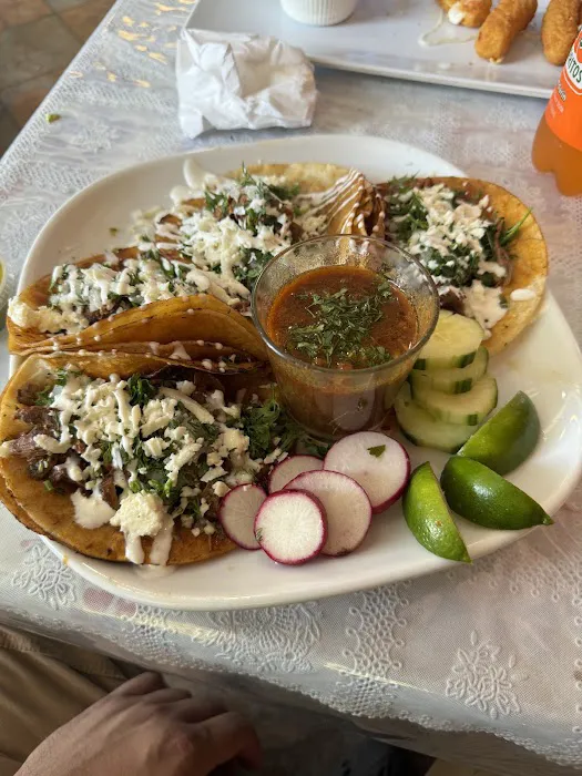 Mis 3 Rositas Deli Restaurant Picture 8