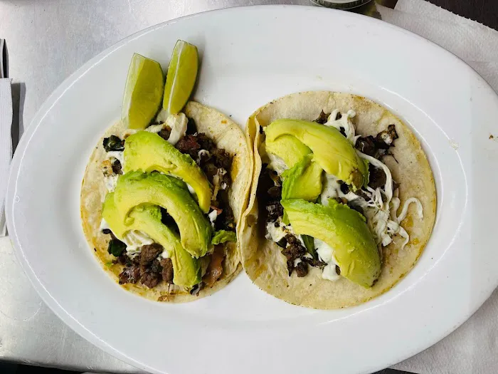 Deli Commercial Mexicana Picture 1