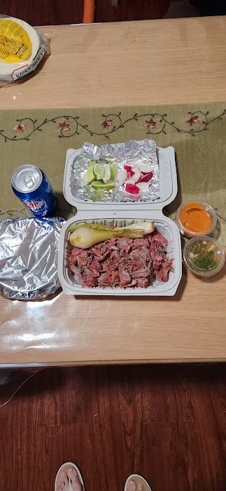 El Valle del Paisano Pizzeria and Taco Picture 4