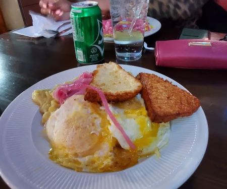 Caridad & Louie's Restaurant