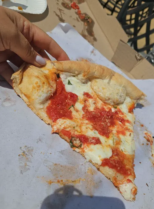 A & V Pizzeria Picture 7