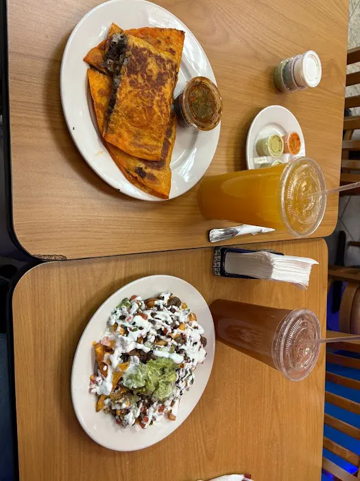 Taqueria El Chiltepin #2 Picture 6