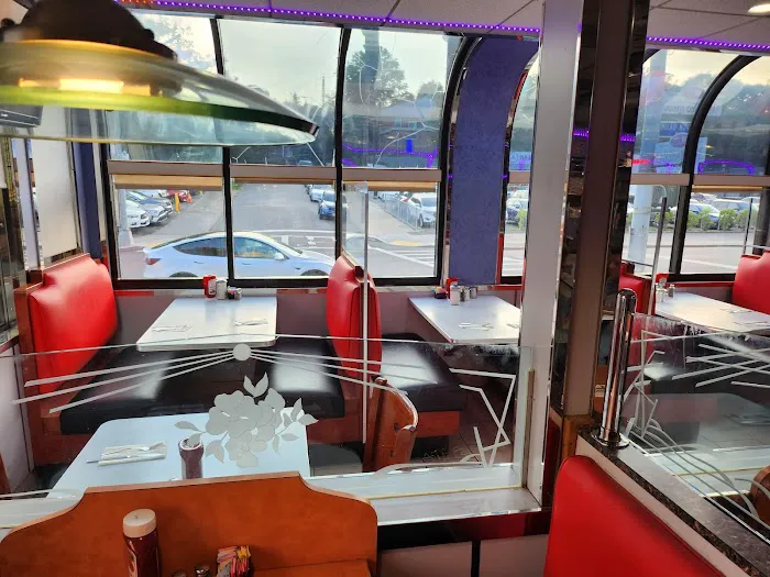 Broadway Diner Picture 4