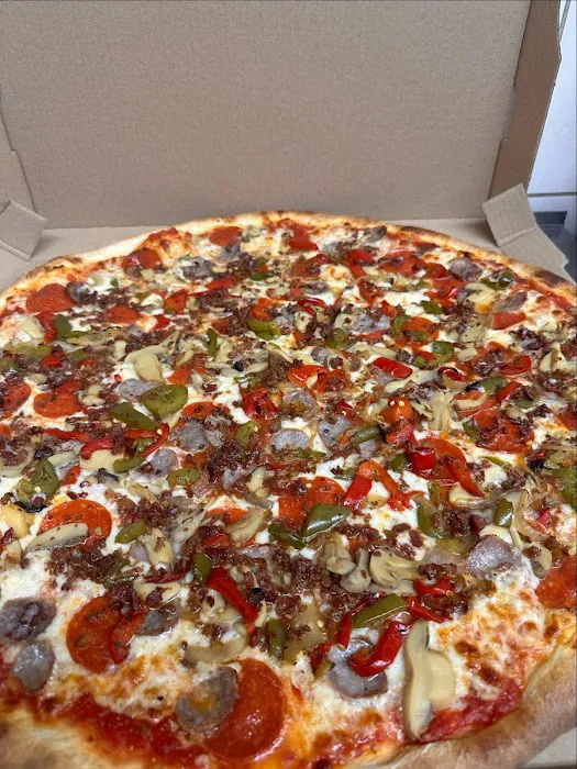 Gino's Pizzeria Picture 4