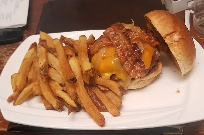 Downey's Bar & Grill Picture 8
