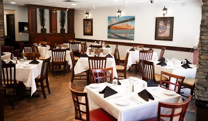 Leo's Italian Restaurant Picture 1